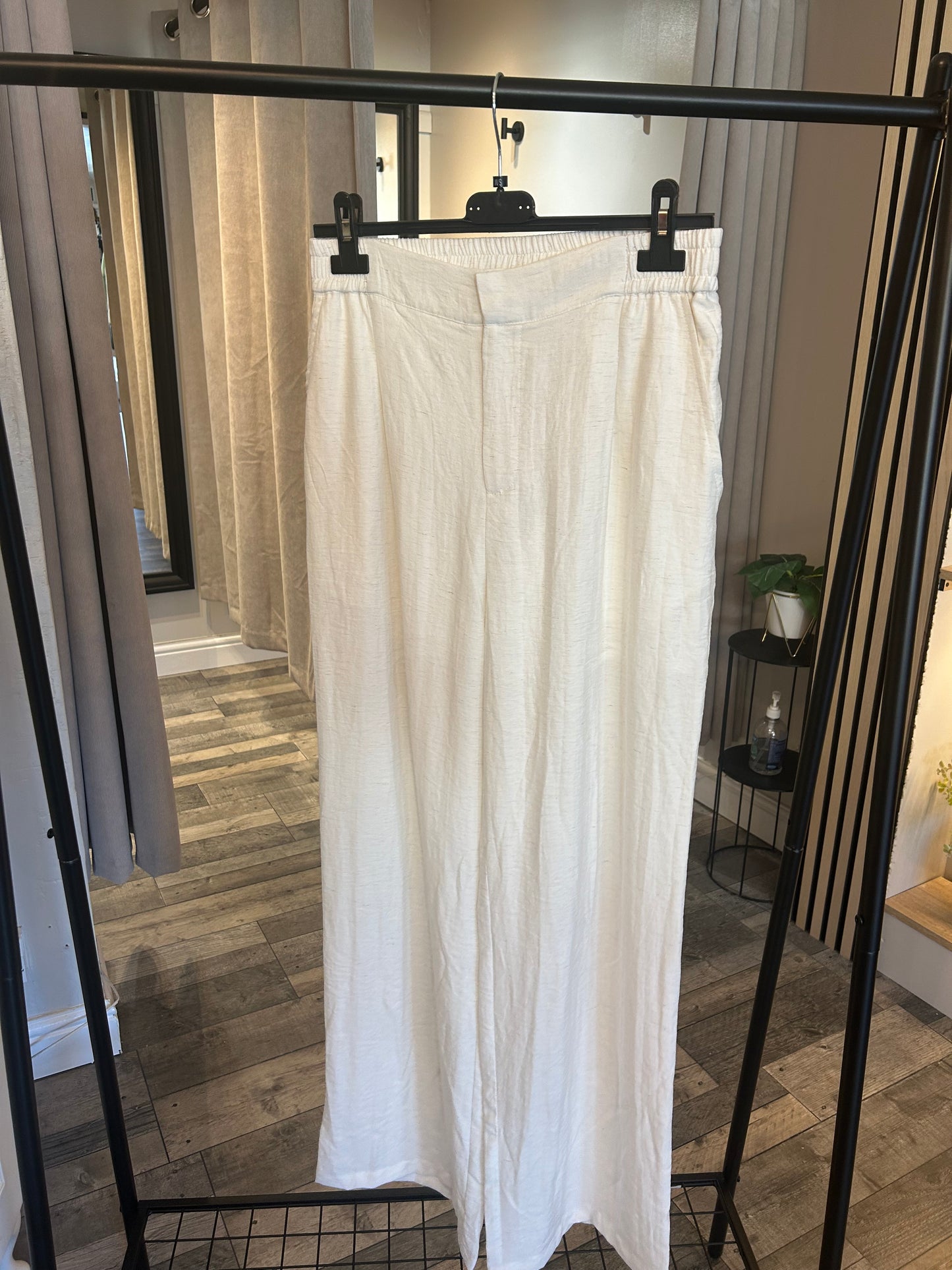 White wide Leg trousers